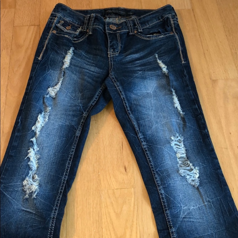 Destroyed jeans - Picture 3 of 6
